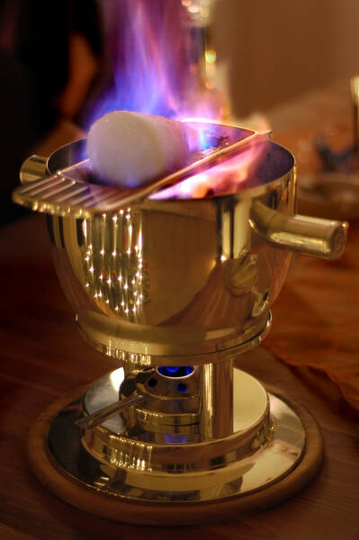 Фойерцангенбоуле (feuerzangenbowle)