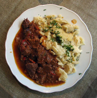 Пёркёльт (pörkölt)