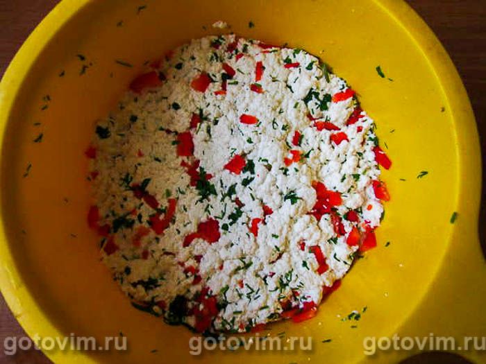 Фотографии рецепта Адыгейский сыр с перцем и зеленью в домашних условиях, 08 Адыгейский сыр с перцем и зеленью в домашних условиях, Шаг 08