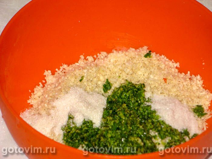 Фотографии рецепта Аджика с хреном и сладким перцем, 04 Аджика с хреном и сладким перцем, Шаг 04