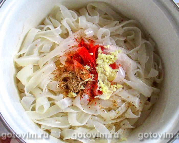 Фотографии рецепта Закуска из крахмальной лапши ашлянфу с морковью по-корейски, 06 Закуска из крахмальной лапши ашлянфу с морковью по-корейски, Шаг 06