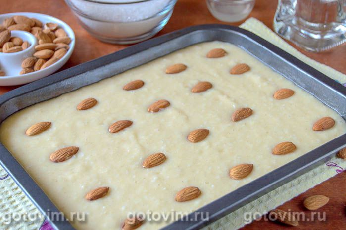 Фотографии рецепта Басбуса (манник с кокосовой стружкой), 09 Басбуса (манник с кокосовой стружкой), Шаг 09