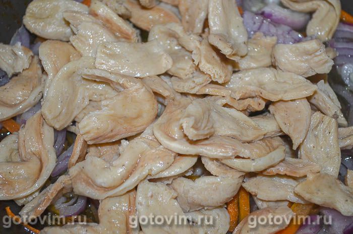 Фотографии рецепта Бефстроганов из соевого мяса, 04 Бефстроганов из соевого мяса, Шаг 04