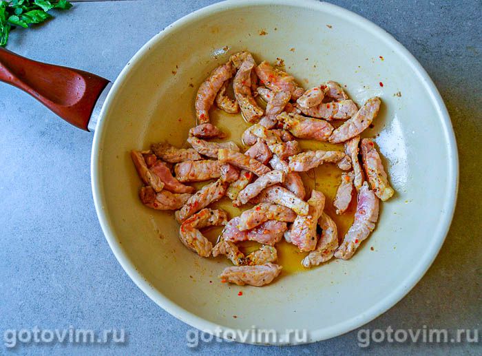 Фотографии рецепта Лапша для бешбармака с мясом, овощами и фасолью, 04 Лапша для бешбармака с мясом, овощами и фасолью, Шаг 04