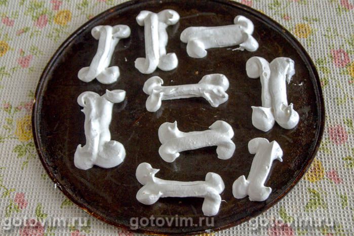 Фотографии рецепта Безе «Косточки» на Хэллоуин, 05 Безе «Косточки» на Хэллоуин, Шаг 05