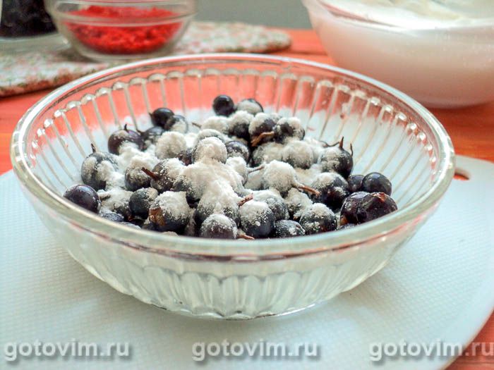 Фотографии рецепта Безе со смородиной и кокосовой стружкой, 03 Безе со смородиной и кокосовой стружкой, Шаг 03