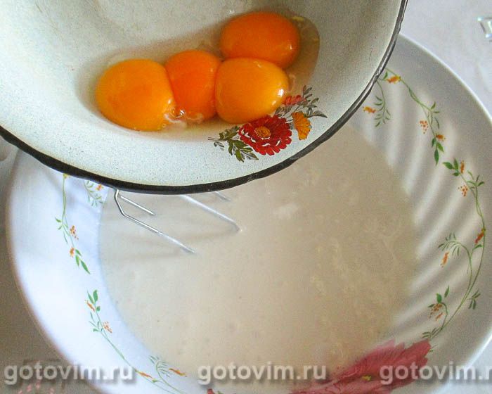 Фотографии рецепта Бисквитный рулет со сливочным кремом, 01 Бисквитный рулет со сливочным кремом, Шаг 01