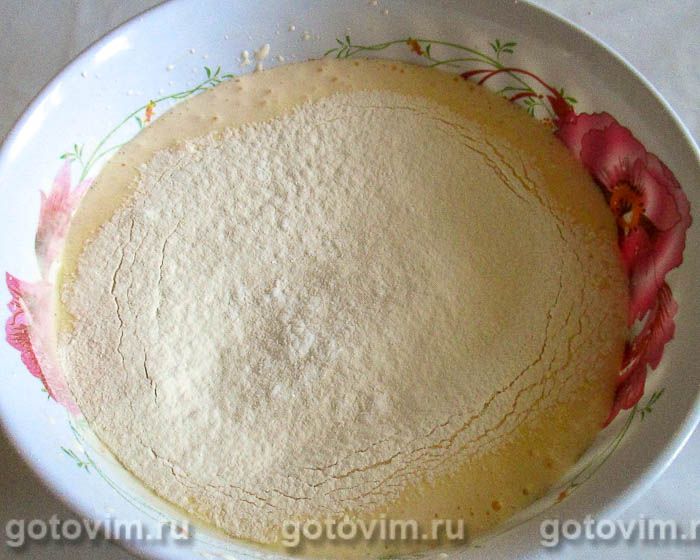 Фотографии рецепта Бисквитный рулет со сливочным кремом, 02 Бисквитный рулет со сливочным кремом, Шаг 02