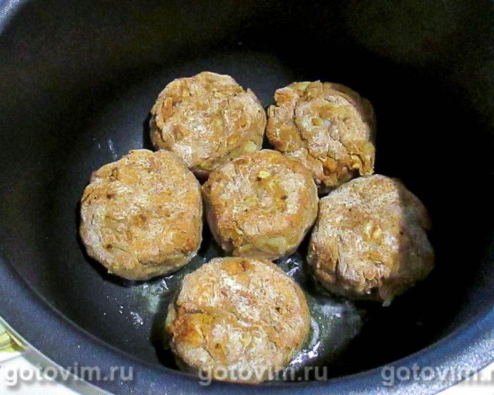 Фотографии рецепта Биточки куриные с манкой в мультиварке, 04 Биточки куриные с манкой в мультиварке, Шаг 04
