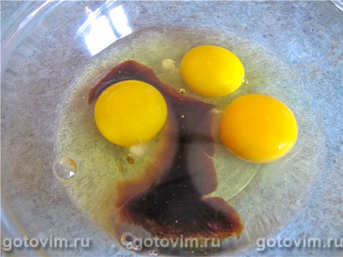 Фотографии рецепта Яичный рулетик по-японски (тамаго яки), 01 Яичный рулетик по-японски (тамаго яки), Шаг 01