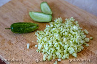 Фотографии рецепта Блины с крабовыми палочками VIČI, огурцом и сыром, 02 Блины с крабовыми палочками VIČI, огурцом и сыром, Шаг 02