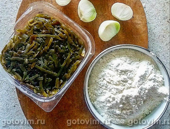 Фотографии рецепта Постные блины с льняной мукой, морской капустой и луком, 01 Постные блины с льняной мукой, морской капустой и луком, Шаг 01