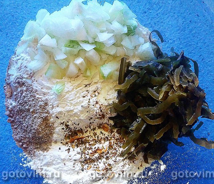 Фотографии рецепта Постные блины с льняной мукой, морской капустой и луком, 03 Постные блины с льняной мукой, морской капустой и луком, Шаг 03