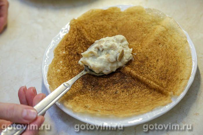 Фотографии рецепта Блины с начинкой из соуса бешамель с грибами, 02 Блины с начинкой из соуса бешамель с грибами, Шаг 02