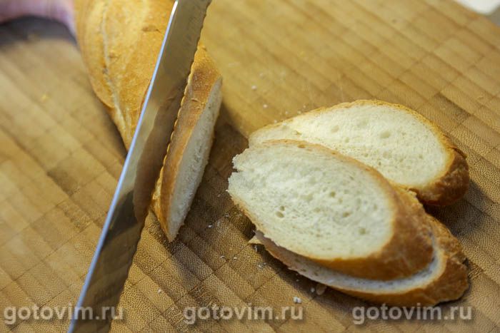 Фотографии рецепта Брускетта с клубникой и сыром камамбером, 01 Брускетта с клубникой и сыром камамбером, Шаг 01