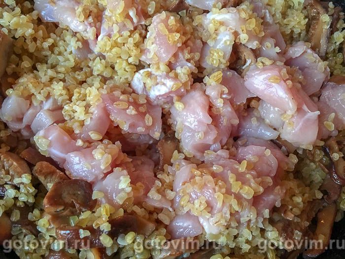 Фотографии рецепта Булгур с курицей и грибами, 05 Булгур с курицей и грибами, Шаг 05