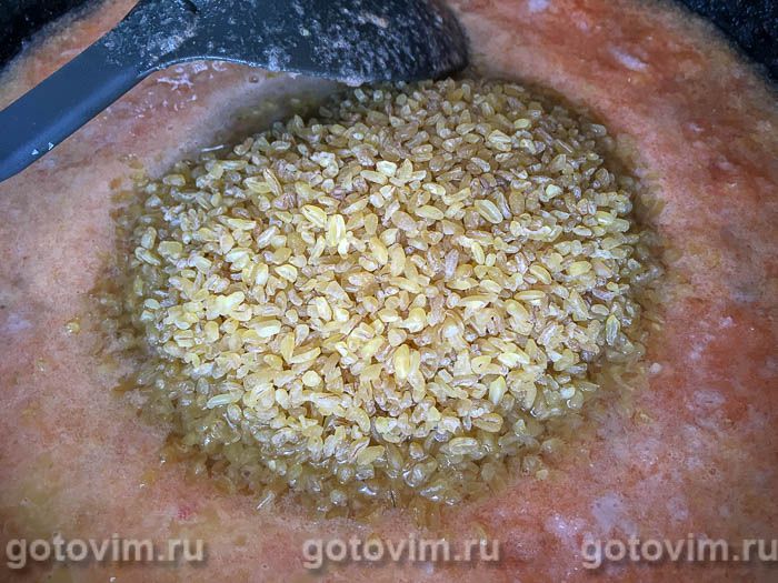 Фотографии рецепта Булгур в томатно-луковом пюре с белым вином, 04 Булгур в томатно-луковом пюре с белым вином, Шаг 04