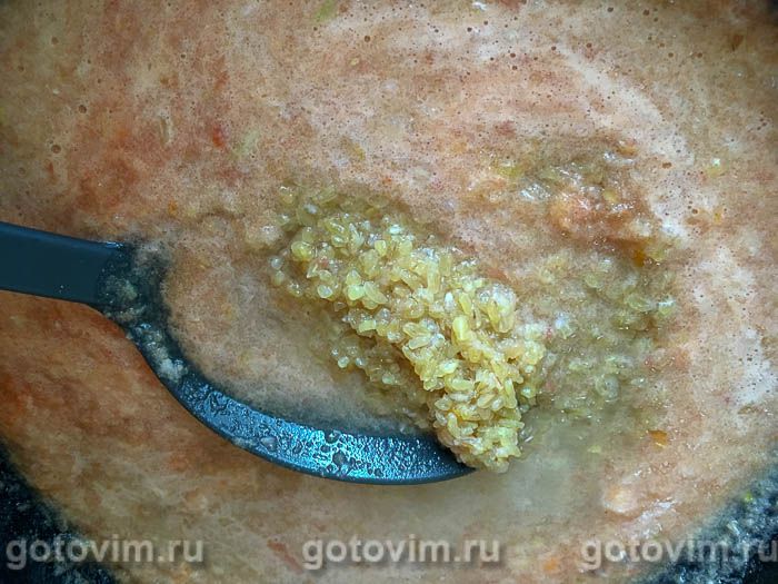 Фотографии рецепта Булгур в томатно-луковом пюре с белым вином, 05 Булгур в томатно-луковом пюре с белым вином, Шаг 05