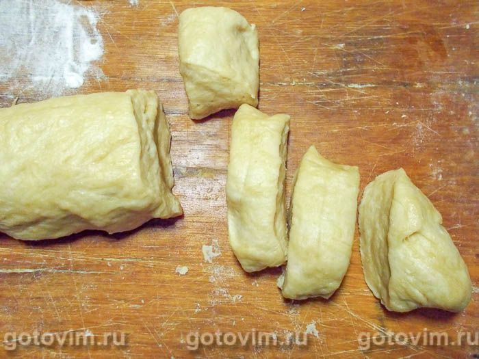 Фотографии рецепта Булочки с начинкой из плавленого сырка, 05 Булочки с начинкой из плавленого сырка, Шаг 05
