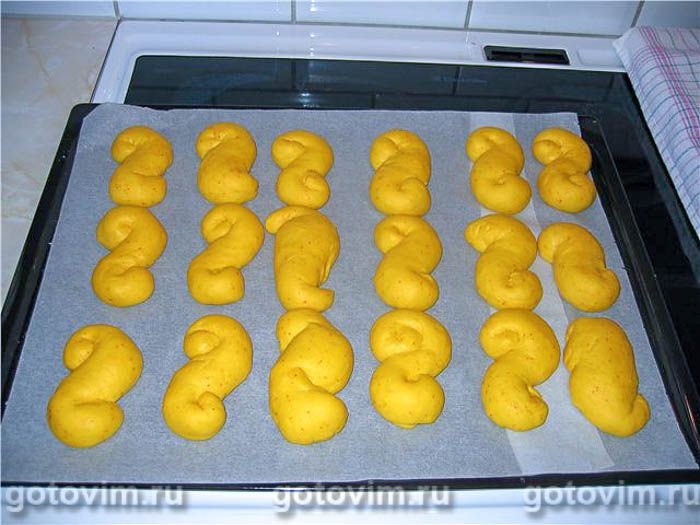 Фотографии рецепта Булочки с шафраном (Lussekatter) , 05 Булочки с шафраном (Lussekatter) , Шаг 05