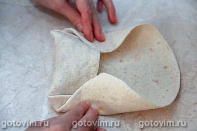 Фотографии рецепта Буррито с фаршем и перцем, 06 Буррито с фаршем и перцем, Шаг 06