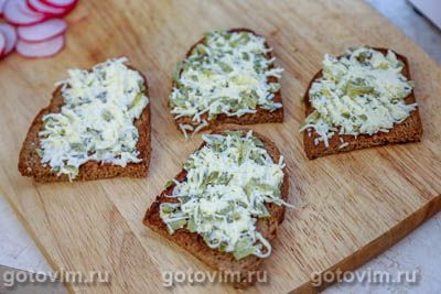 Фотографии рецепта Норвежский бутерброд со шпротами и редиской, 03 Норвежский бутерброд со шпротами и редиской, Шаг 03