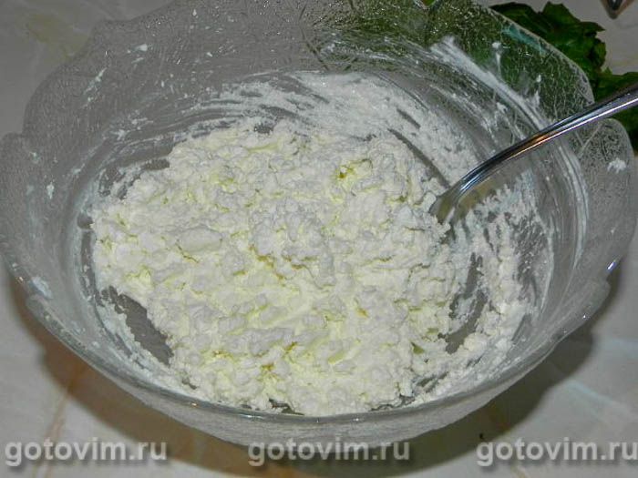 Фотографии рецепта Бутерброды с розмариновым луком, козьим сыром и мятой, 04 Бутерброды с розмариновым луком, козьим сыром и мятой, Шаг 04