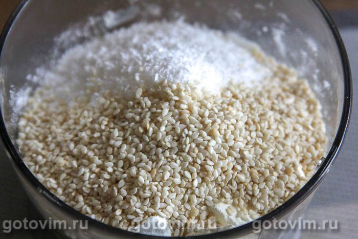 Фотографии рецепта Натуральные конфеты из чечевицы с орехами и кунжутом, 03 Натуральные конфеты из чечевицы с орехами и кунжутом, Шаг 03