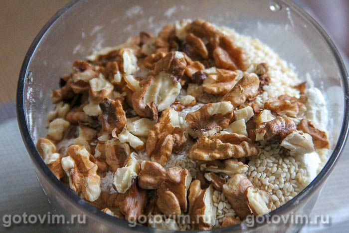 Фотографии рецепта Натуральные конфеты из чечевицы с орехами и кунжутом, 04 Натуральные конфеты из чечевицы с орехами и кунжутом, Шаг 04