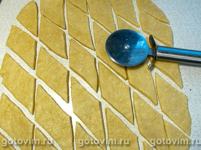 Фотографии рецепта Сырное печенье на рассоле, 05 Сырное печенье на рассоле, Шаг 05