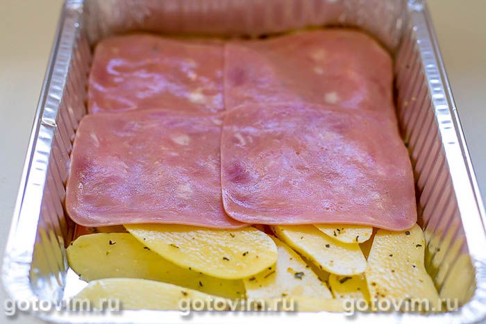 Фотографии рецепта Картофельная запеканка с ветчиной, грибами и сыром, 03 Картофельная запеканка с ветчиной, грибами и сыром, Шаг 03