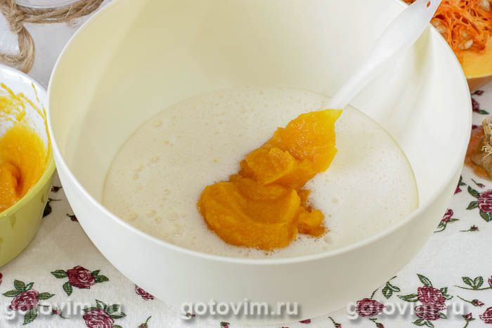 Фотографии рецепта Десерт из тыквы (тыквенное суфле со сливками), 04 Десерт из тыквы (тыквенное суфле со сливками), Шаг 04