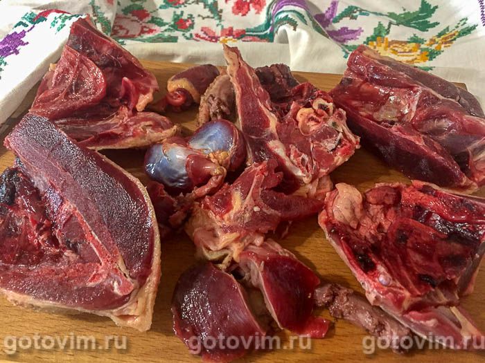 Фотографии рецепта Дикая утка в духовке, запеченная с молодой картошкой, 01 Дикая утка в духовке, запеченная с молодой картошкой, Шаг 01