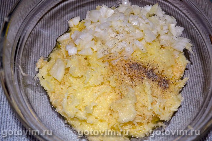 Фотографии рецепта Сосиски из куриного фарша и картофеля (в пленке), 02 Сосиски из куриного фарша и картофеля (в пленке), Шаг 02