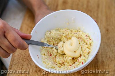 Фотографии рецепта Яйца, фаршированные крабовыми палочками VIČI, 05 Яйца, фаршированные крабовыми палочками VIČI, Шаг 05