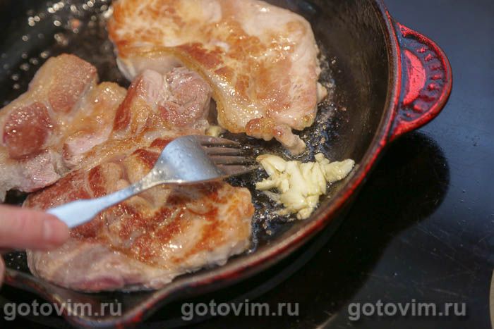 Фотографии рецепта Эскалоп с лимонным соком и чесноком, 04 Эскалоп с лимонным соком и чесноком, Шаг 04