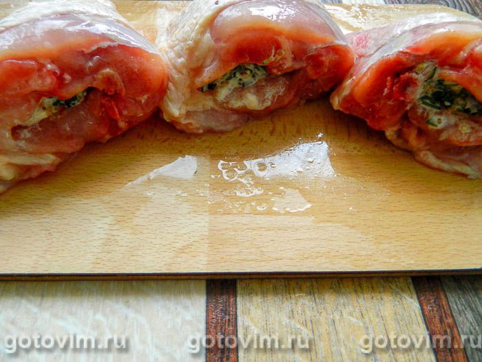 Фотографии рецепта Фаршированные куриные бедра в духовке, 05 Фаршированные куриные бедра в духовке, Шаг 05
