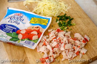 Фотографии рецепта Шампиньоны, фаршированные сурими мясо VIČI «Любо есть», 03 Шампиньоны, фаршированные сурими мясо VIČI «Любо есть», Шаг 03