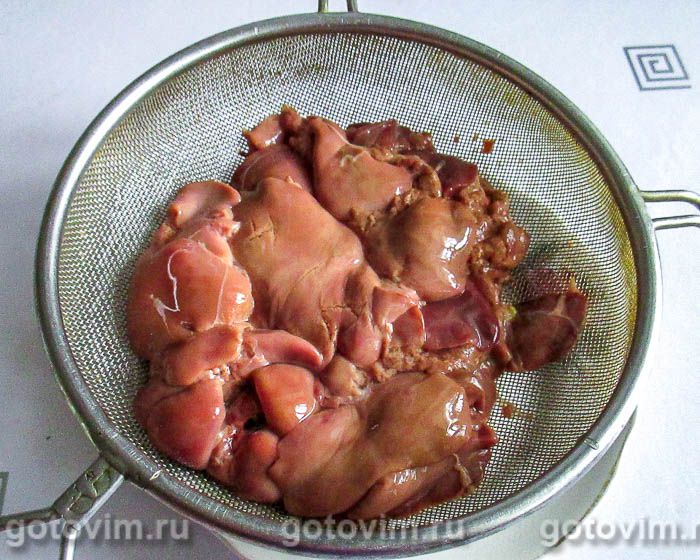 Фотографии рецепта Лапша фунчоза с маринованной куриной печёнкой и луком, 01 Лапша фунчоза с маринованной куриной печёнкой и луком, Шаг 01