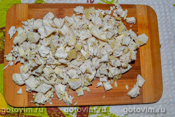 Фотографии рецепта Гавайский салат из курицы с ананасами без майонеза, 04 Гавайский салат из курицы с ананасами без майонеза, Шаг 04