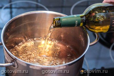 Фотографии рецепта Глинтвейн из белого вина с грушей, 01 Глинтвейн из белого вина с грушей, Шаг 01