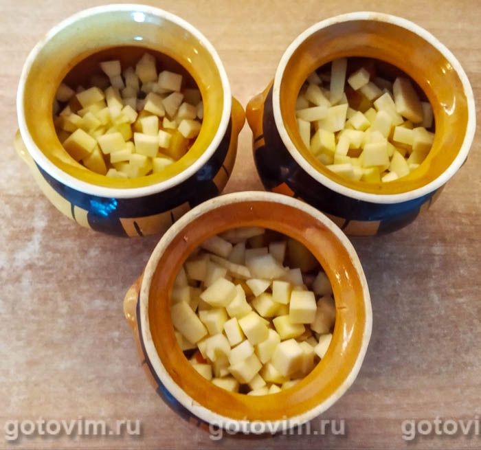 Фотографии рецепта Жаркое в горшочках с филе курицы и репой, 04 Жаркое в горшочках с филе курицы и репой, Шаг 04