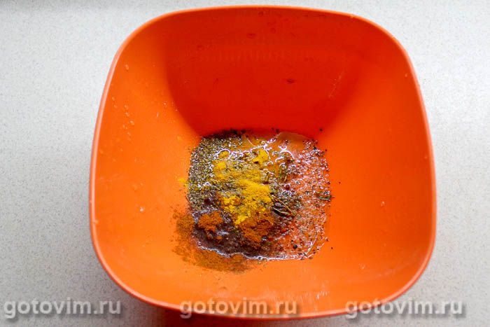 Фотографии рецепта Говядина в духовке по-провански с чесноком, базиликом и тимьяном, 02 Говядина в духовке по-провански с чесноком, базиликом и тимьяном, Шаг 02