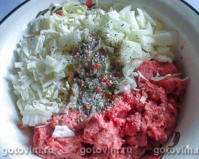 Фотографии рецепта Говяжьи котлеты с капустой и сыром, запечённые в духовке, 01 Говяжьи котлеты с капустой и сыром, запечённые в духовке, Шаг 01