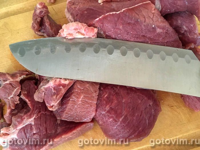 Фотографии рецепта Говяжье жаркое с овощами и сливами, 01 Говяжье жаркое с овощами и сливами, Шаг 01
