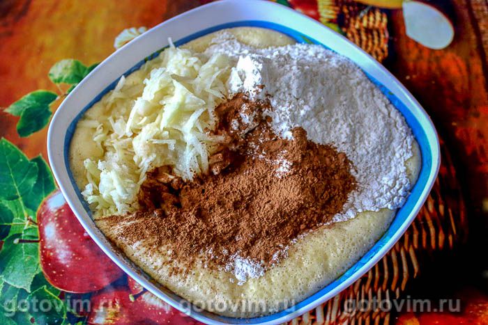 Фотографии рецепта Пирог с грушами и шоколадной крошкой штрейзель, 03 Пирог с грушами и шоколадной крошкой штрейзель, Шаг 03