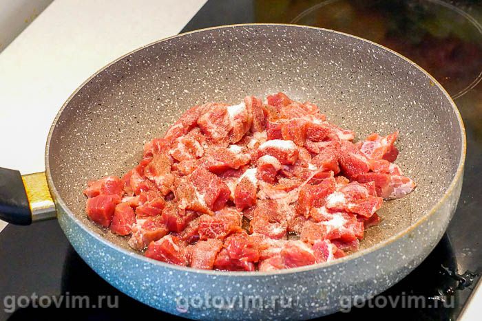 Фотографии рецепта Гуляш с зеленой редькой, 02 Гуляш с зеленой редькой, Шаг 02