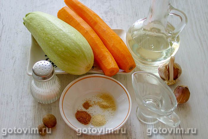 Фотографии рецепта Салат из кабачков и моркови по-корейски, 01 Салат из кабачков и моркови по-корейски, Шаг 01