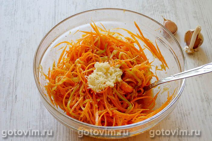 Фотографии рецепта Салат из кабачков и моркови по-корейски, 04 Салат из кабачков и моркови по-корейски, Шаг 04