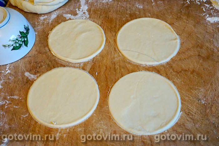 Фотографии рецепта Открытые пирожки калитки с картошкой, 05 Открытые пирожки калитки с картошкой, Шаг 05
